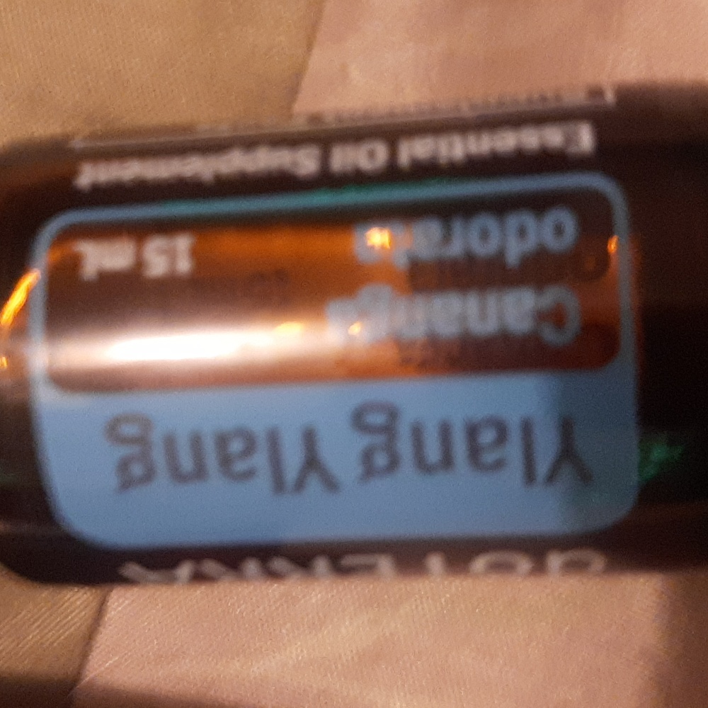 Ylang ylang oil supplement